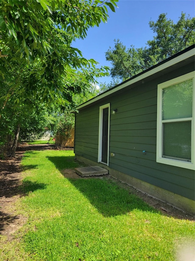 1040 E 18th St, Port Arthur, TX 77640 - view of grassy yard