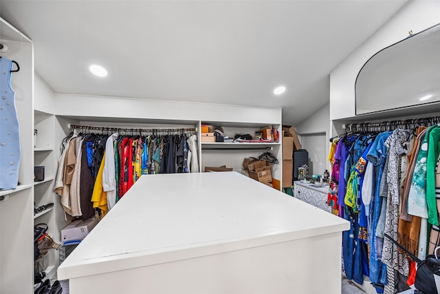 5122 Glenmeadow Dr, Houston, TX 77096 - view of walk in closet