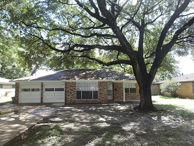 227 Candler Dr, Houston, TX 77037 - photo 1