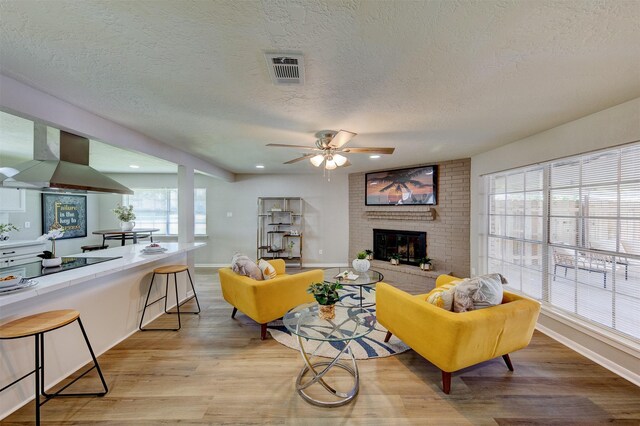 8511 Honeysuckle St, Highlands, TX 77562 - photo 10