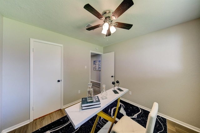 8511 Honeysuckle St, Highlands, TX 77562 - photo 23