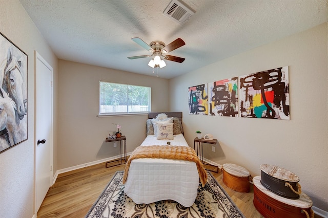 8511 Honeysuckle St, Highlands, TX 77562 - photo 24