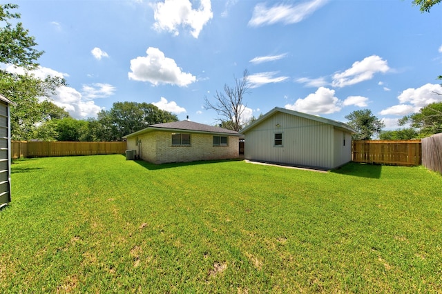8511 Honeysuckle St, Highlands, TX 77562 - photo 30