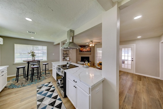 8511 Honeysuckle St, Highlands, TX 77562 - photo 6