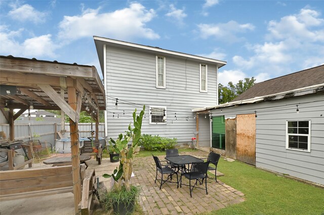 1802 Kowis St, Houston, TX 77093 - back of property with a patio