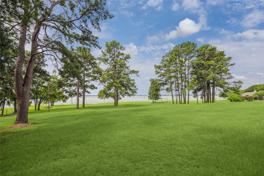10070 Valley Dr S, Willis, TX 77318 - photo 1