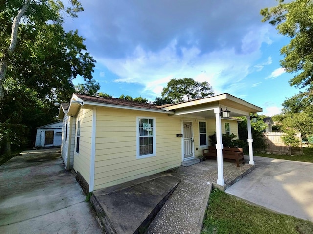6227 Cavalier St Unit 770, Houston, TX 77087 - view of front of property featuring a patio area