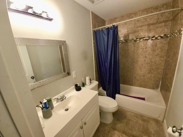 6227 Cavalier St Unit 770, Houston, TX 77087 - full bathroom featuring shower / tub combo with curtain and vanity