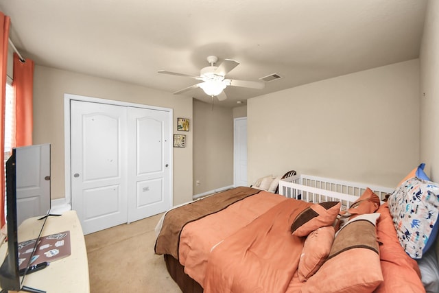 3811 Rosalind Ln, Houston, TX 77053 - bedroom featuring light colored carpet, a closet, and ceiling fan