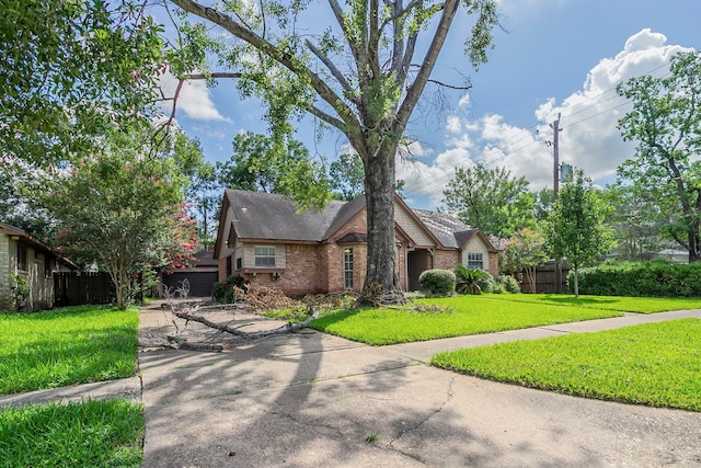 5606 Water Leaf Ln, Houston, TX 77088 - ranch-style home with brick siding