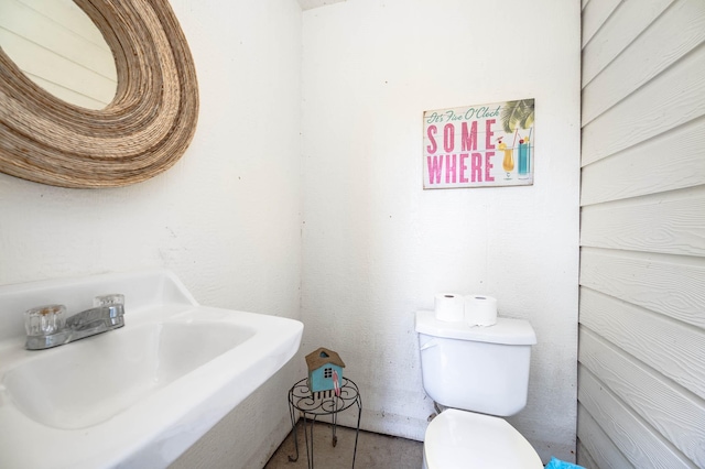211 Anchor Dr, Freeport, TX 77541 - bathroom with toilet and a sink