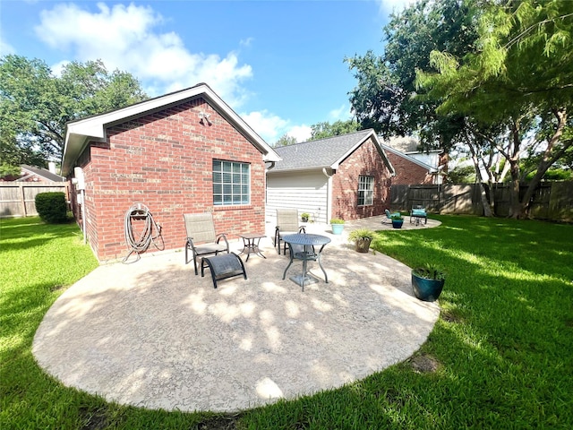1407 Evening Cloud Ct, Katy, TX 77450 - fenced backyard featuring a patio area