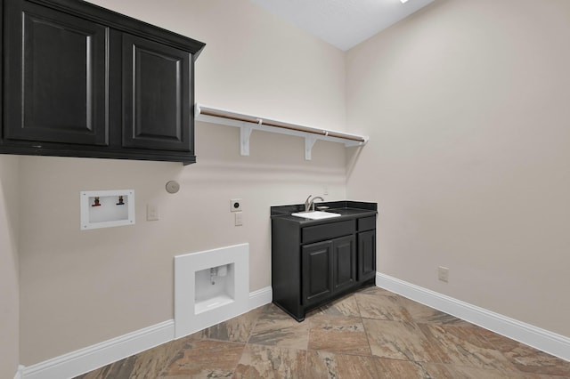 3403 Wooded Ln, Conroe, TX 77301 - laundry area with electric dryer hookup, cabinet space, washer hookup, wet bar, and gas dryer hookup