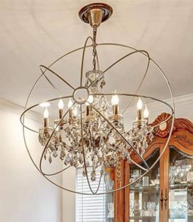 3022 Triway Ln, Houston, TX 77043 - detailed view of ornamental molding and a chandelier