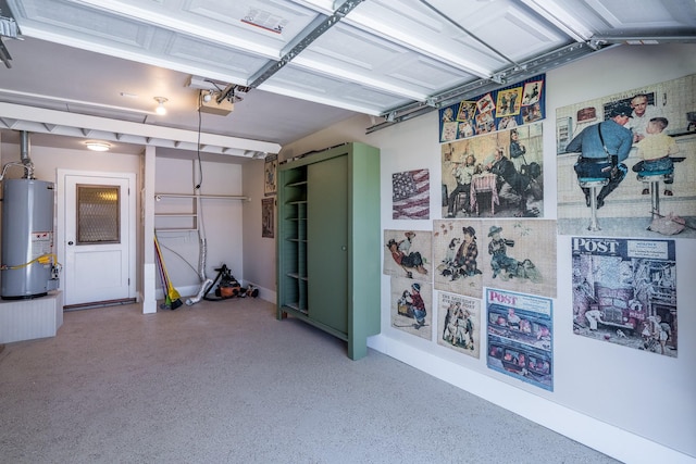 2007 Lamonte Ln, Houston, TX 77018 - garage with water heater
