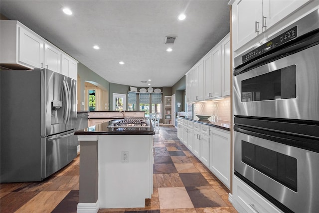 9519 Woodcliff Lake Dr, Spring, TX 77379 - photo 12