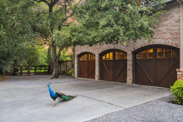 3 E Rivercrest Dr, Houston, TX 77042 - view of gate