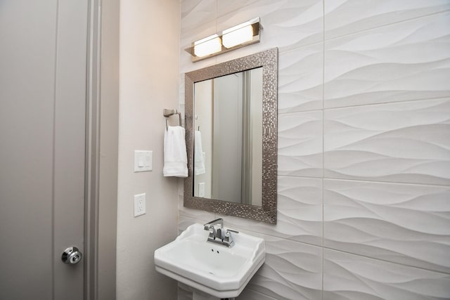 4292 Childress St, Houston, TX 77005 - bathroom featuring a sink