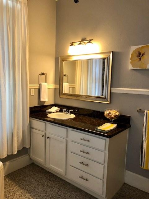 915 11th St, Galveston, TX 77550 - bathroom featuring vanity