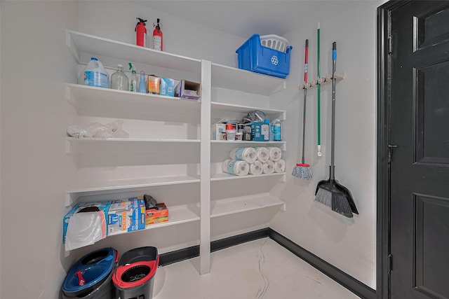 13703 Broad Oaks Ln, Rosharon, TX 77583 - view of storage area