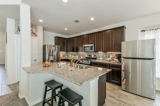 68 Linnwood Dr, New Caney, TX 77357