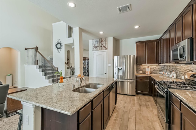 68 Linnwood Dr, New Caney, TX 77357