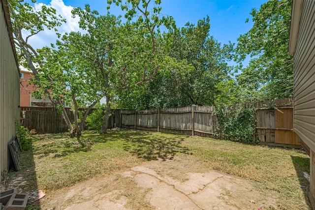 232 3rd St, Dickinson, TX 77539 - view of fenced backyard