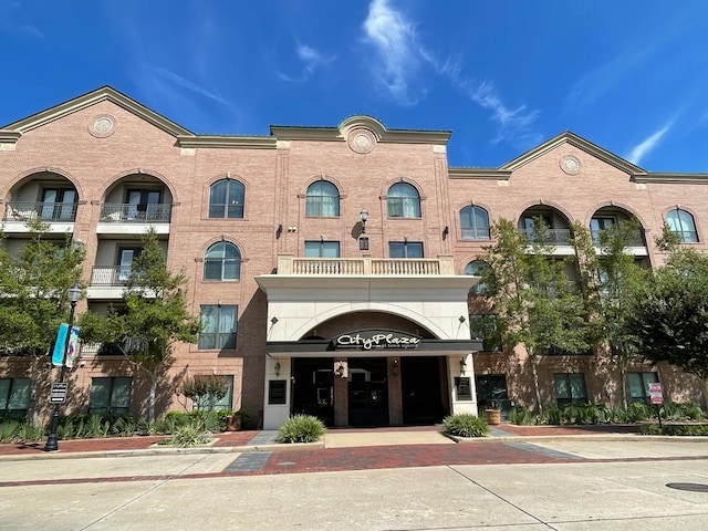 2299 Lone Star Dr Unit 146, Sugar Land, TX 77479 - photo 1