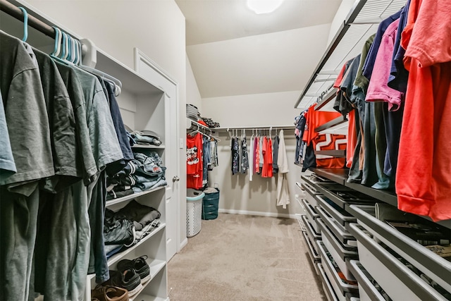 2012 Post Oak Ct, Pearland, TX 77581 - walk in closet featuring carpet