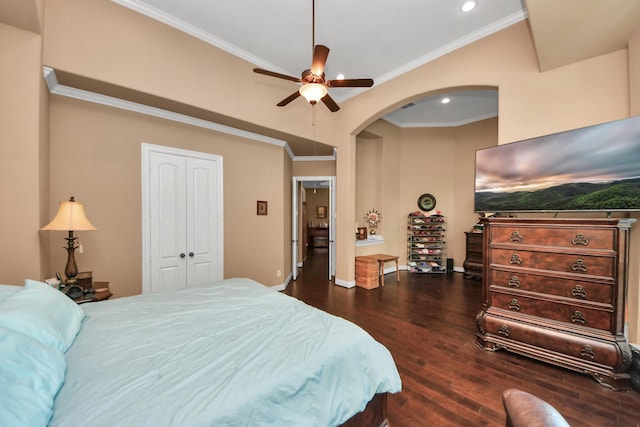 102 Stonecrop Pl, Montgomery, TX 77316 - bedroom with arched walkways, wood finished floors, ornamental molding, a closet, and recessed lighting