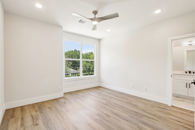 3720 Nathaniel Brown St, Houston, TX 77021 - empty room with light wood-type flooring, ceiling fan, and recessed lighting