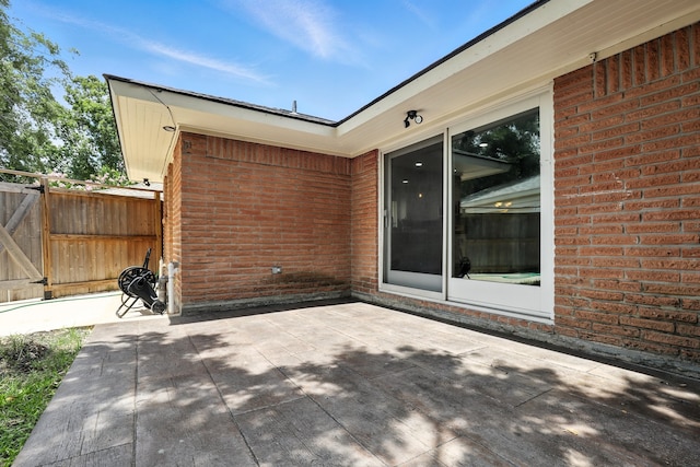 9226 Kapri Ln, Houston, TX 77025 - view of patio / terrace