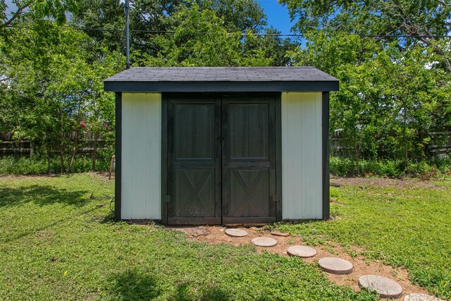 904 Dumas Dr, Bryan, TX 77803 - view of shed