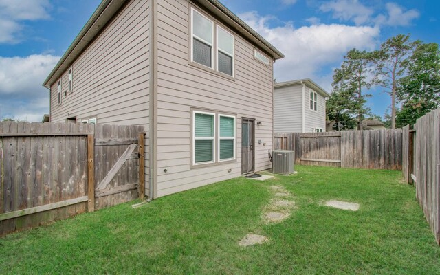 14746 Jasper Stream Ct, Houston, TX 77069 - back of property with a fenced backyard