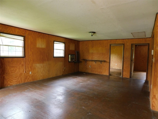 415 E Sherwood Dr, Livingston, TX 77351 - empty room with wood walls