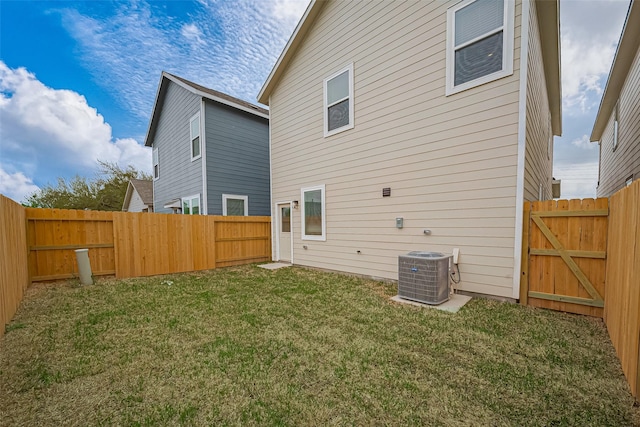 14979 Eagle Feather Dr, Houston, TX 77090 - back of property with a fenced backyard