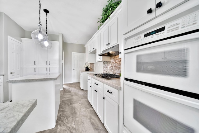 14 Creek Forest Ln, Conroe, TX 77384