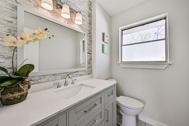 1201 Shady Oak Ln, Dickinson, TX 77539 - half bathroom with vanity and toilet
