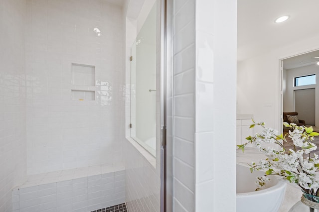 6618 Mirabeau Ln, Katy, TX 77493 - full bath featuring a tile shower, recessed lighting, and a soaking tub