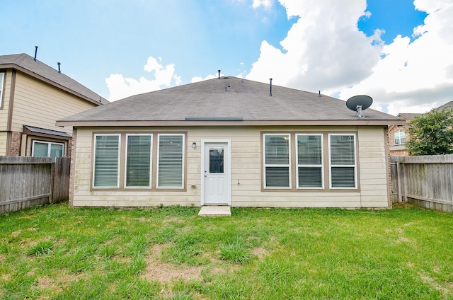 24938 Pavarotti Pl, Katy, TX 77493 - rear view of property with a fenced backyard