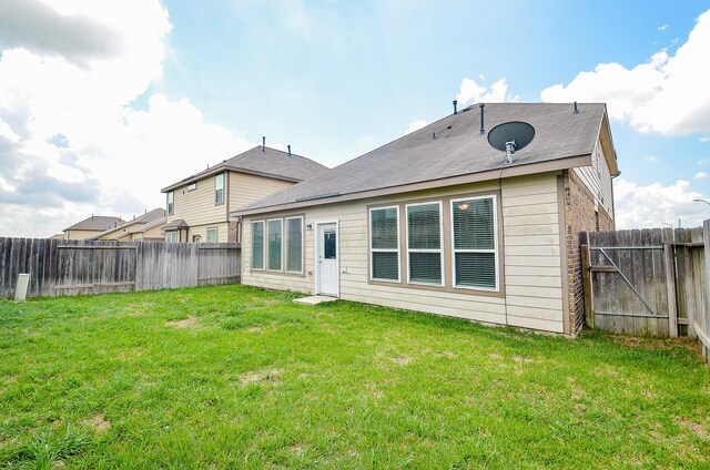 24938 Pavarotti Pl, Katy, TX 77493 - back of house featuring a fenced backyard