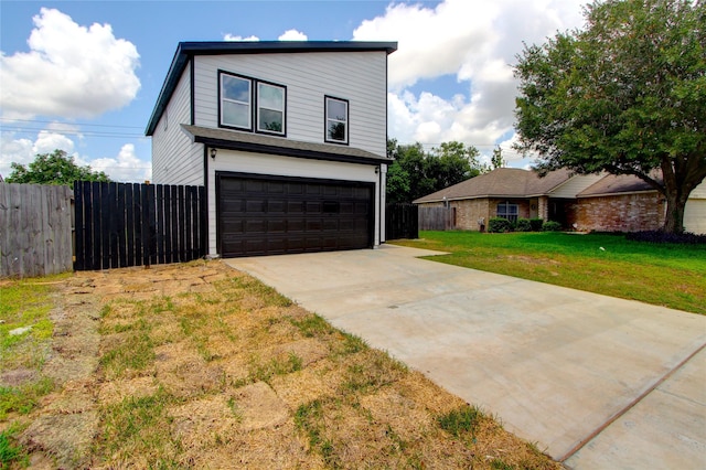 5774 Gineridge Dr, Houston, TX 77053 - traditional-style house with a garage