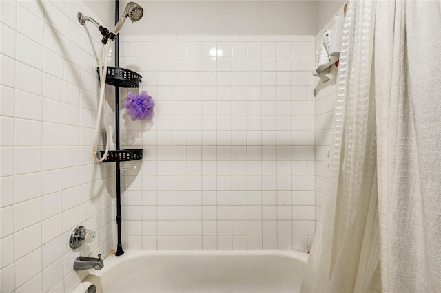 2121 El Paseo St Unit 1305, Houston, TX 77054 - bathroom featuring shower / tub combo