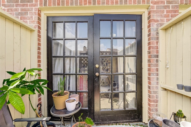 2121 El Paseo St Unit 1305, Houston, TX 77054 - property entrance with brick siding and french doors