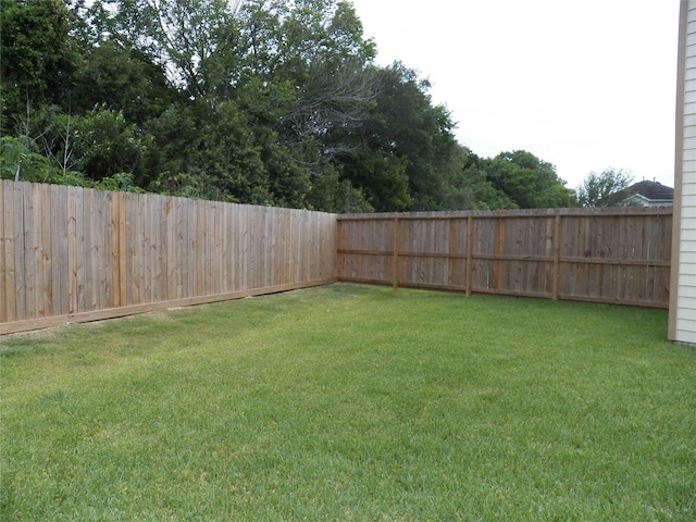 4218 Sorsby Dr, Houston, TX 77047 - view of fenced backyard