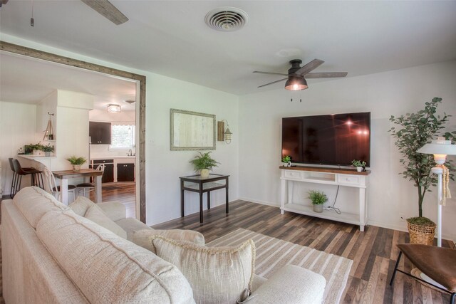 705 Fm 980th Rd, Huntsville, TX 77320 - photo 4