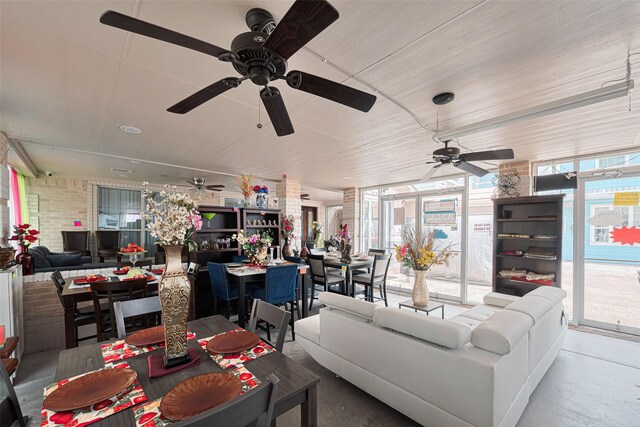 530 Frankie St Unit 1, Houston, TX 77015 - living room featuring a ceiling fan and concrete floors