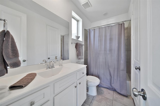 3310 Bellwick Chase Ln, Houston, TX 77365 - bathroom featuring vanity, shower / bathtub combination with curtain, and tile patterned flooring