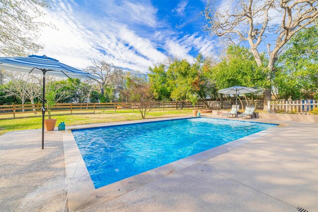724 S Tesch St, Bellville, TX 77418 - photo 31