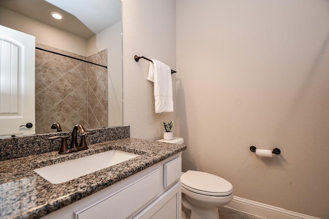14618 Moccasin Ridge Dr, Cypress, TX 77433 - bathroom with vanity, a tile shower, and recessed lighting